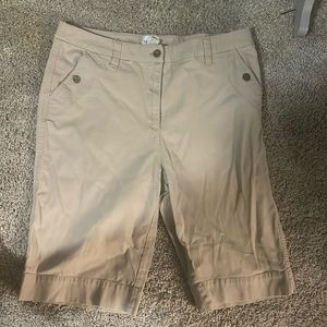 Chicos size 1.5 knee shorts